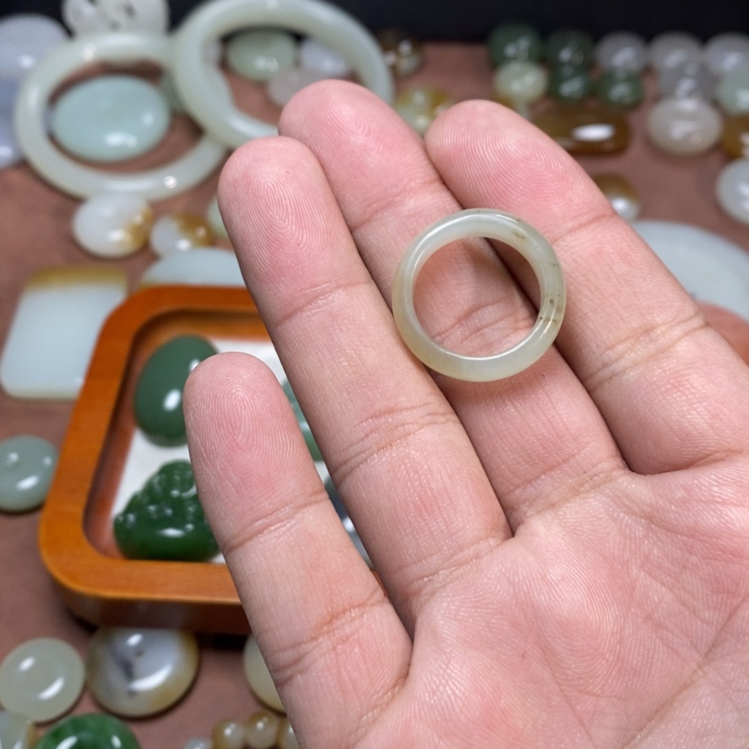 和田玉吊坠(不含链)未镶嵌