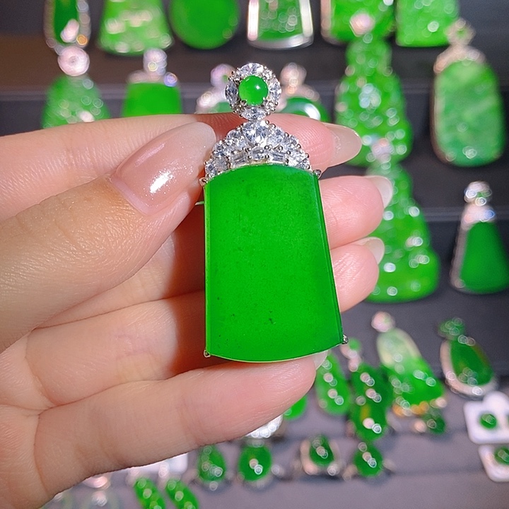 翡翠银S925镶嵌颈饰