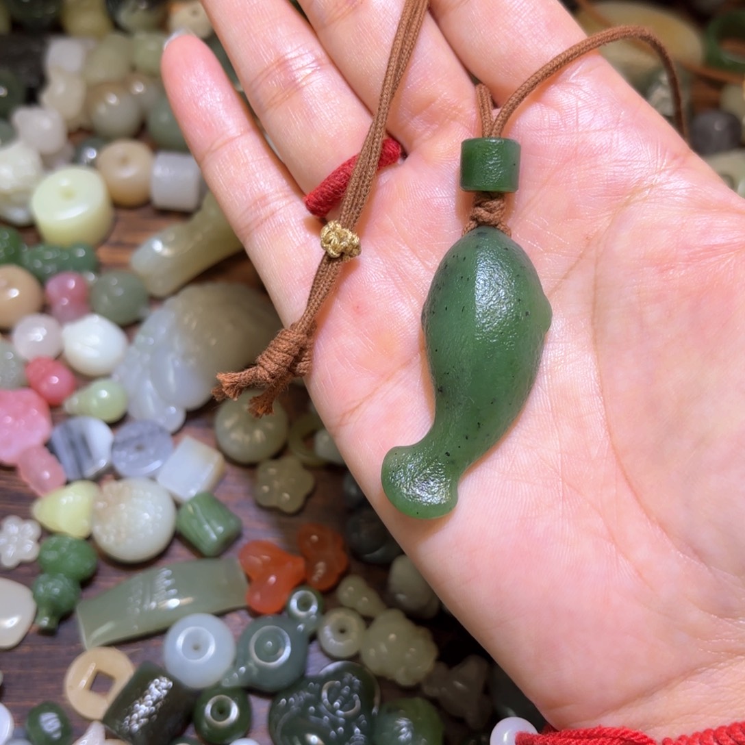 未镶嵌和田玉珠宝半成品