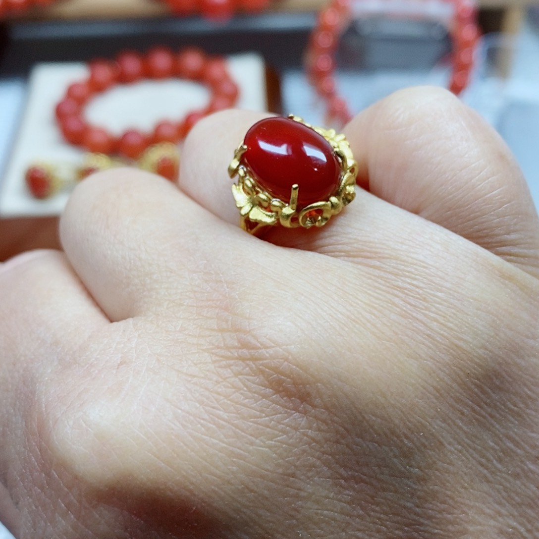 玛瑙/玉髓未镶嵌戒指红