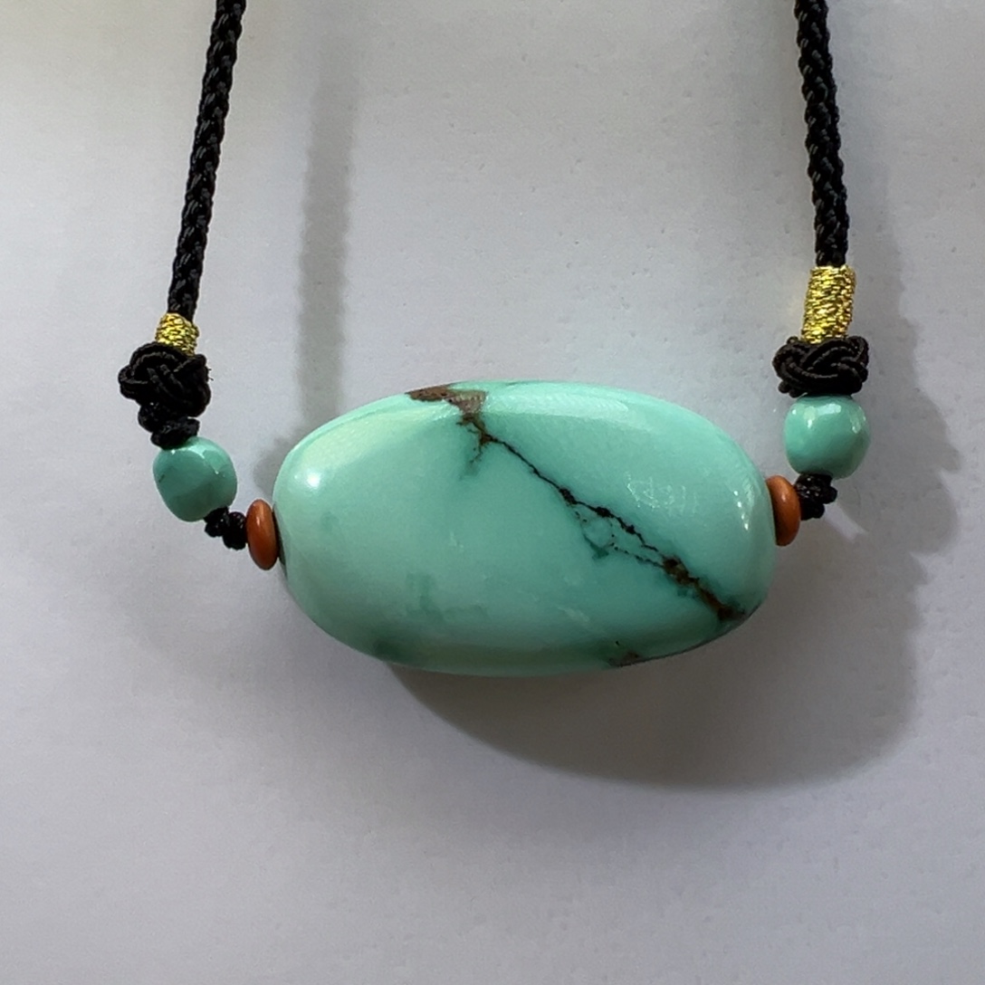 绿松石未镶嵌挂件