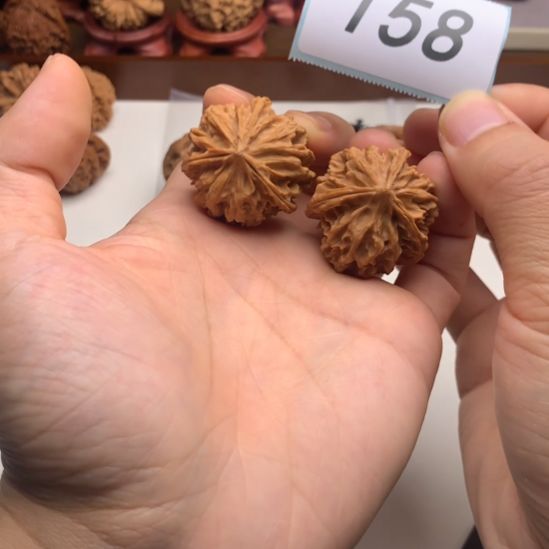 吊坠文玩核桃岐山三棱35