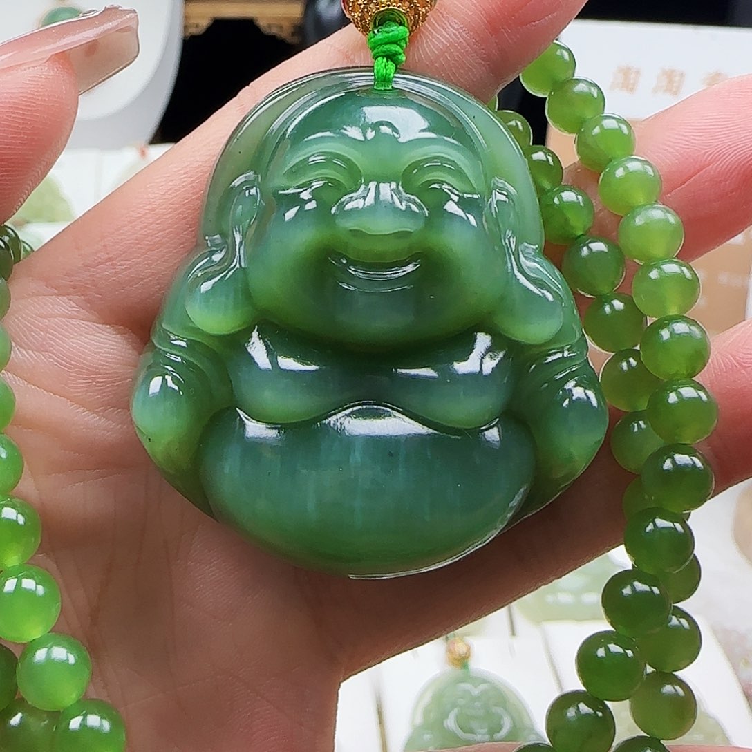 和田玉足金镶嵌颈饰48