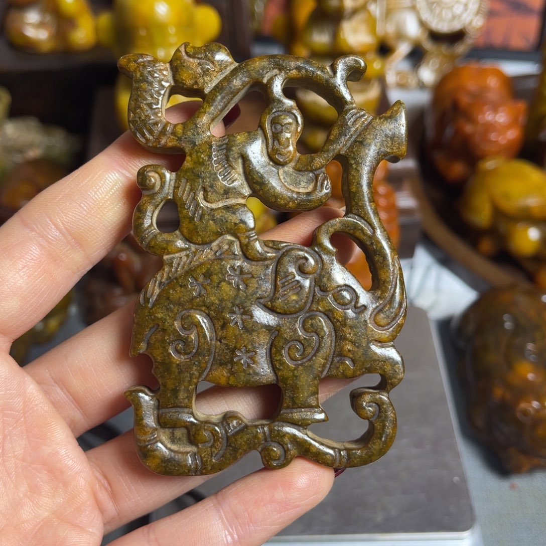 蛇纹石玉合金颈饰