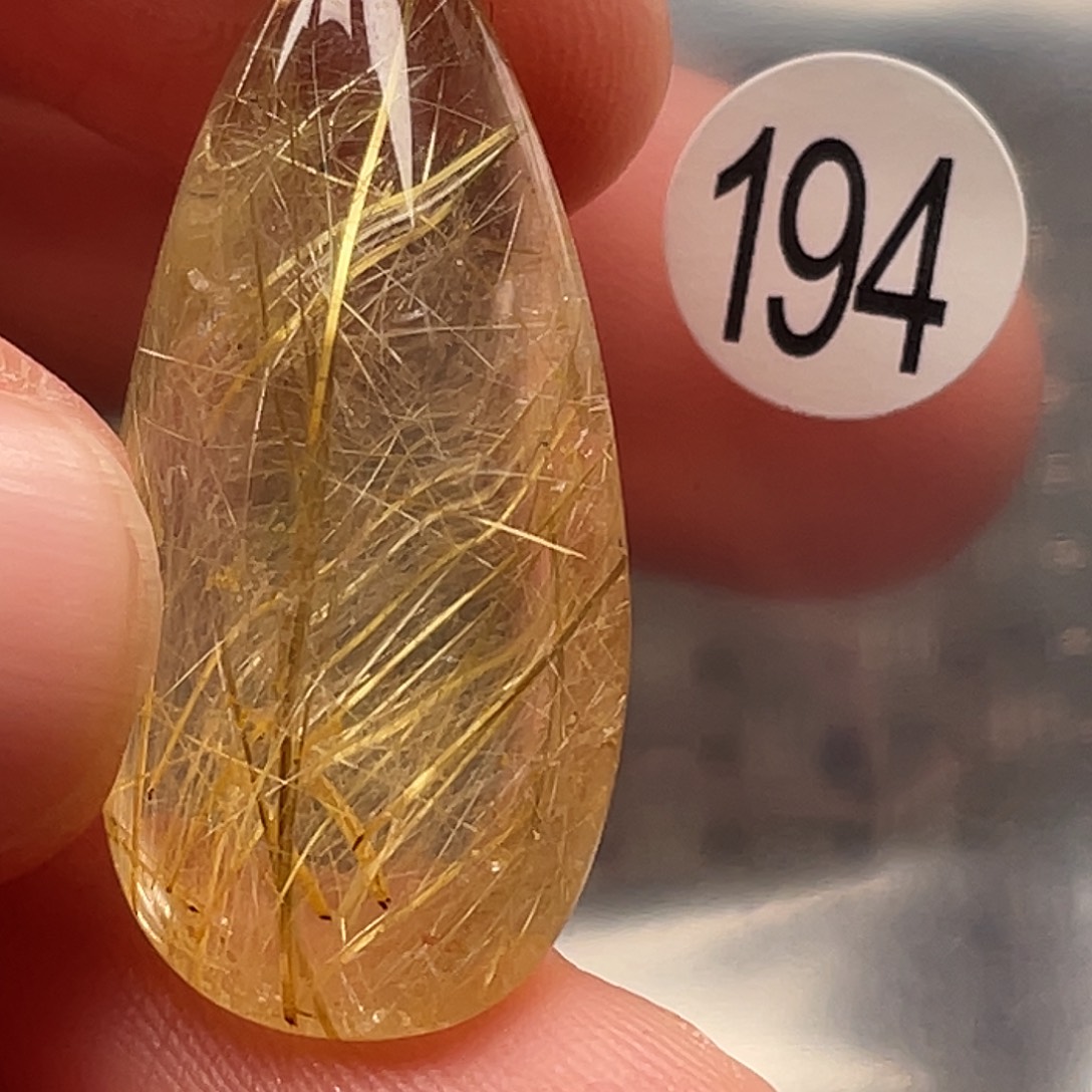 m***g未镶嵌颈饰水晶天然