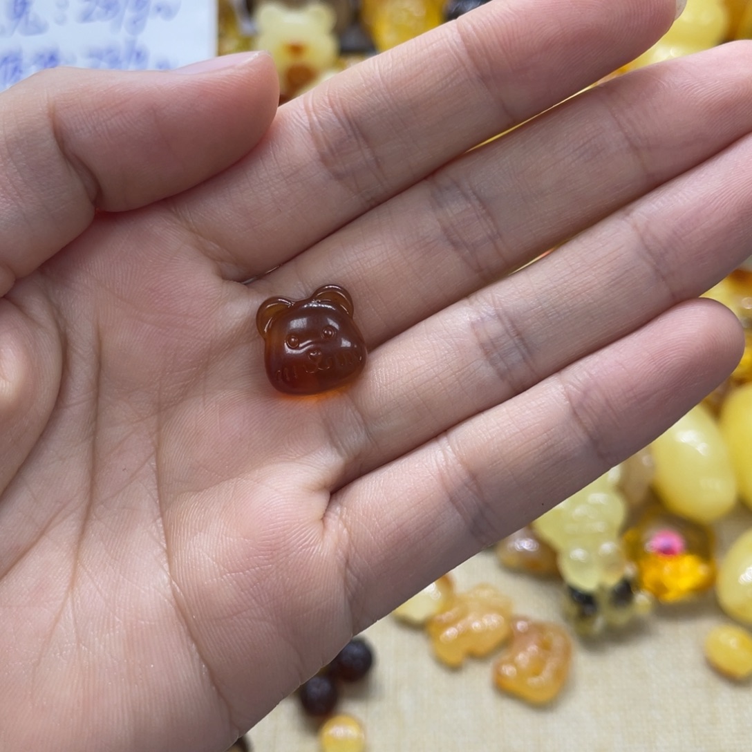 小***有琥珀未镶嵌裸石存