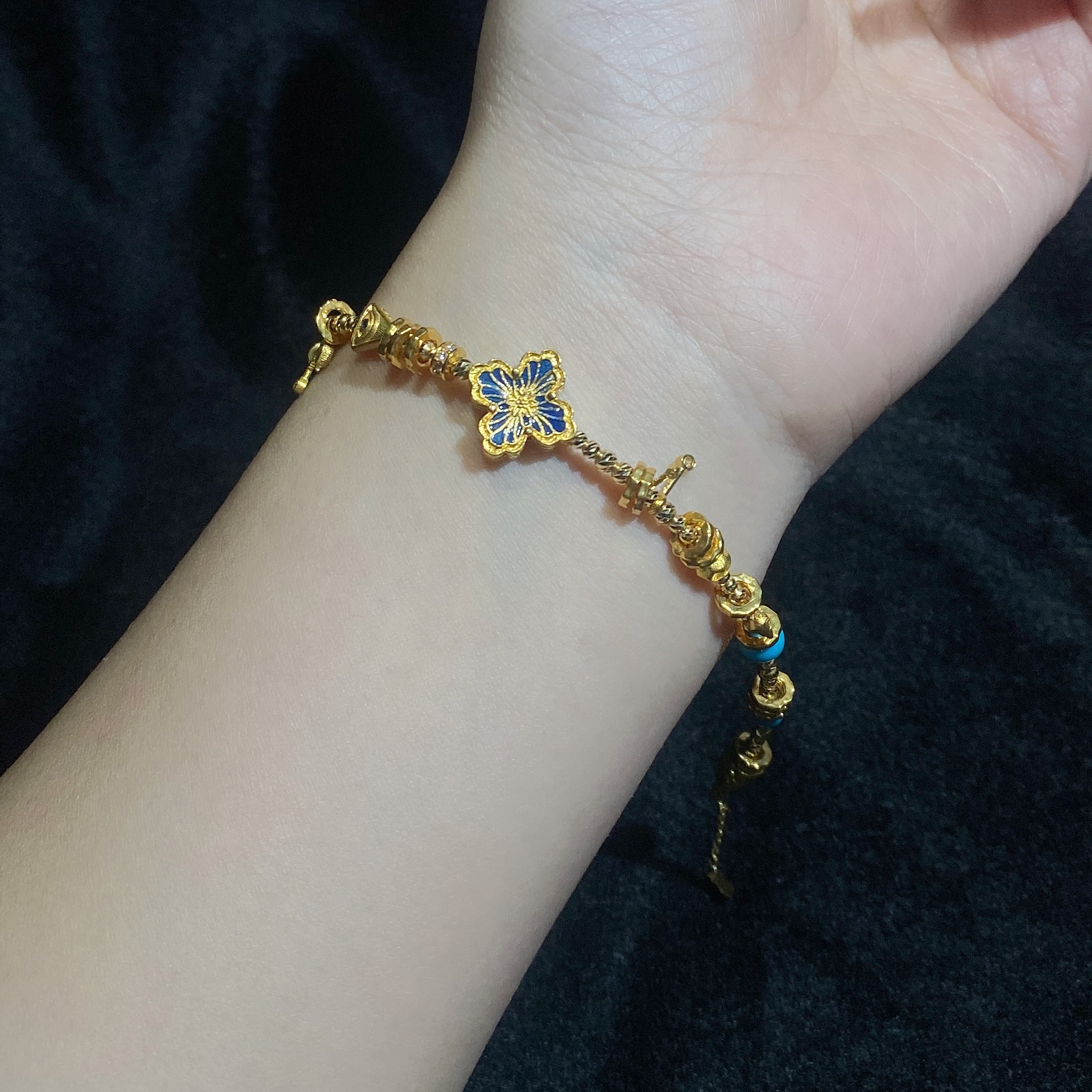 18k 金四叶草隔片多宝手链