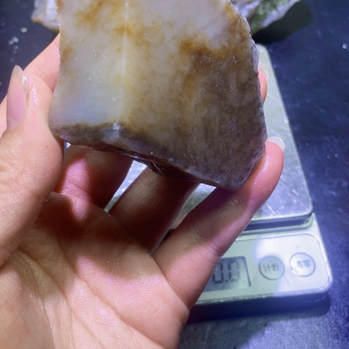 和田玉未镶嵌珠宝半成品