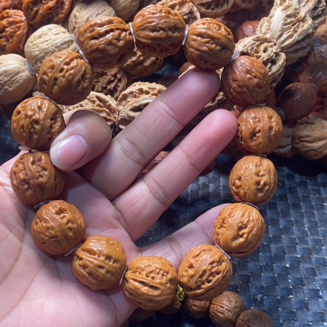 吊坠文玩核桃粗筋足球