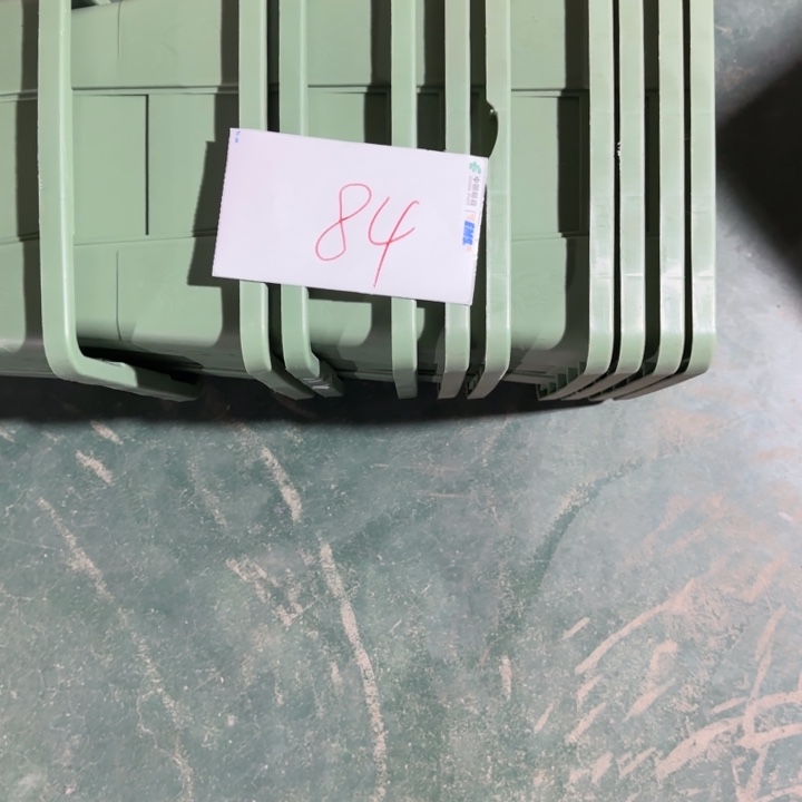 编号是84号的84号的花盆