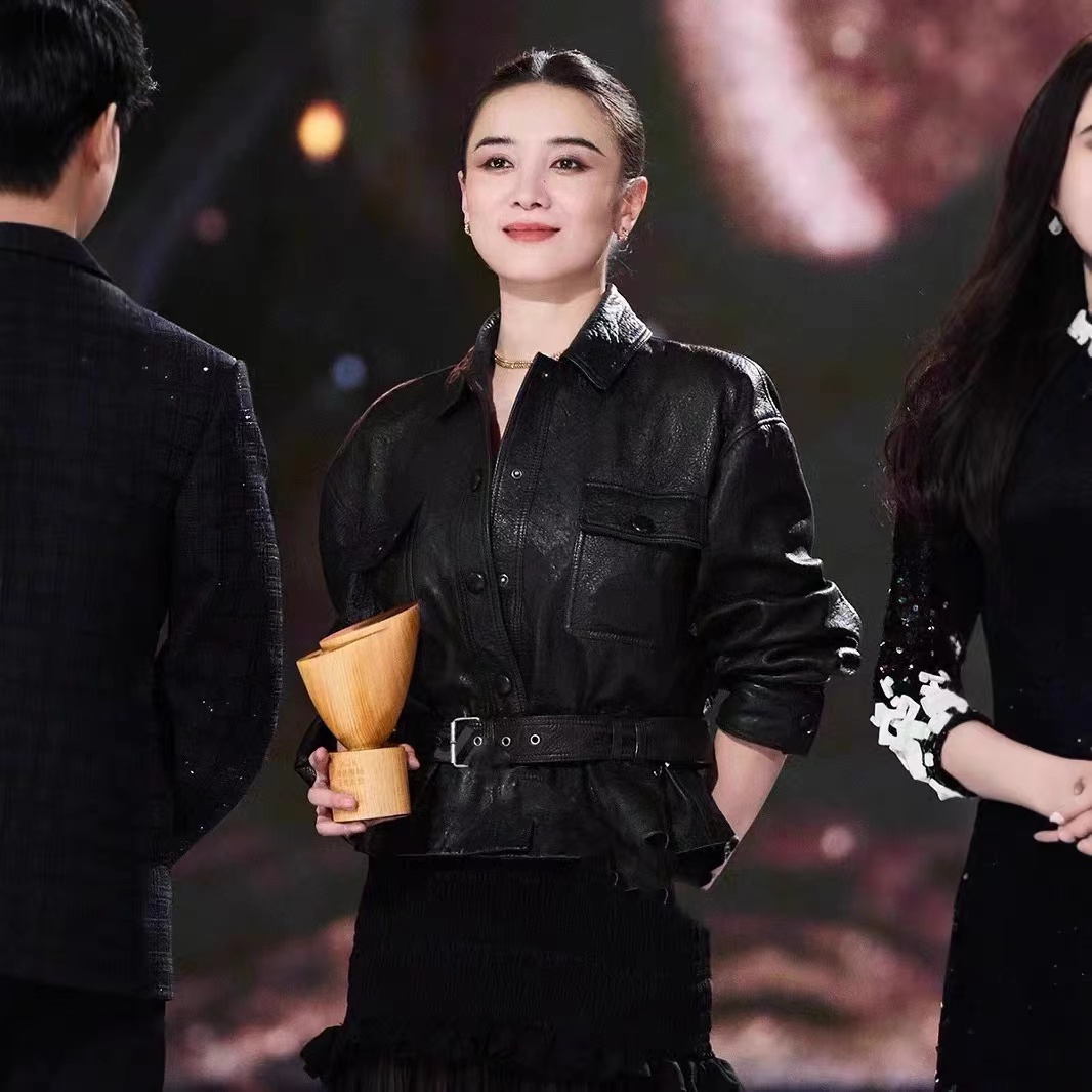 宋佳同款海宁真皮皮衣收腰短款外套女士绵羊皮泡皮2025杨树林春款