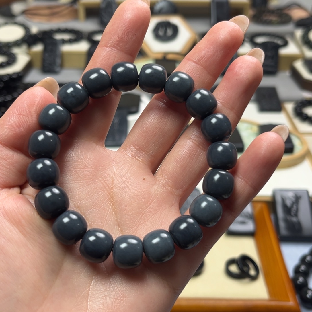 和田玉（墨玉）未镶嵌颈饰卡12老型体验款