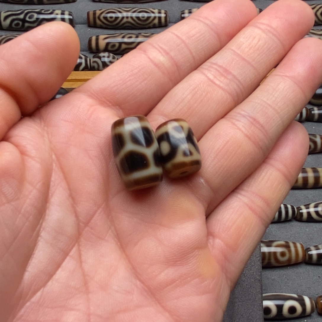 一***好玛瑙/玉髓合金颈饰