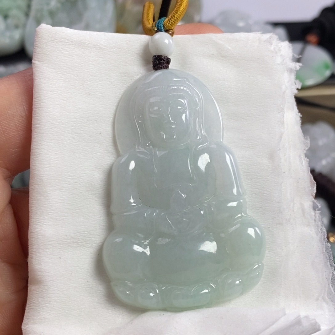 翡翠颈饰未镶嵌观音
