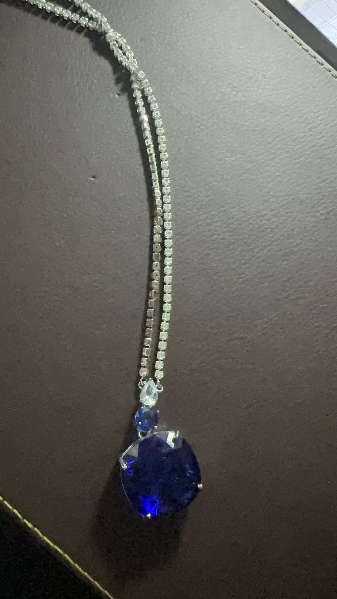 D300时尚百搭精美海洋之心吊坠