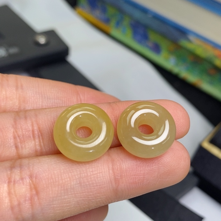 翡翠未镶嵌耳饰裸石冰黄翡面包圈