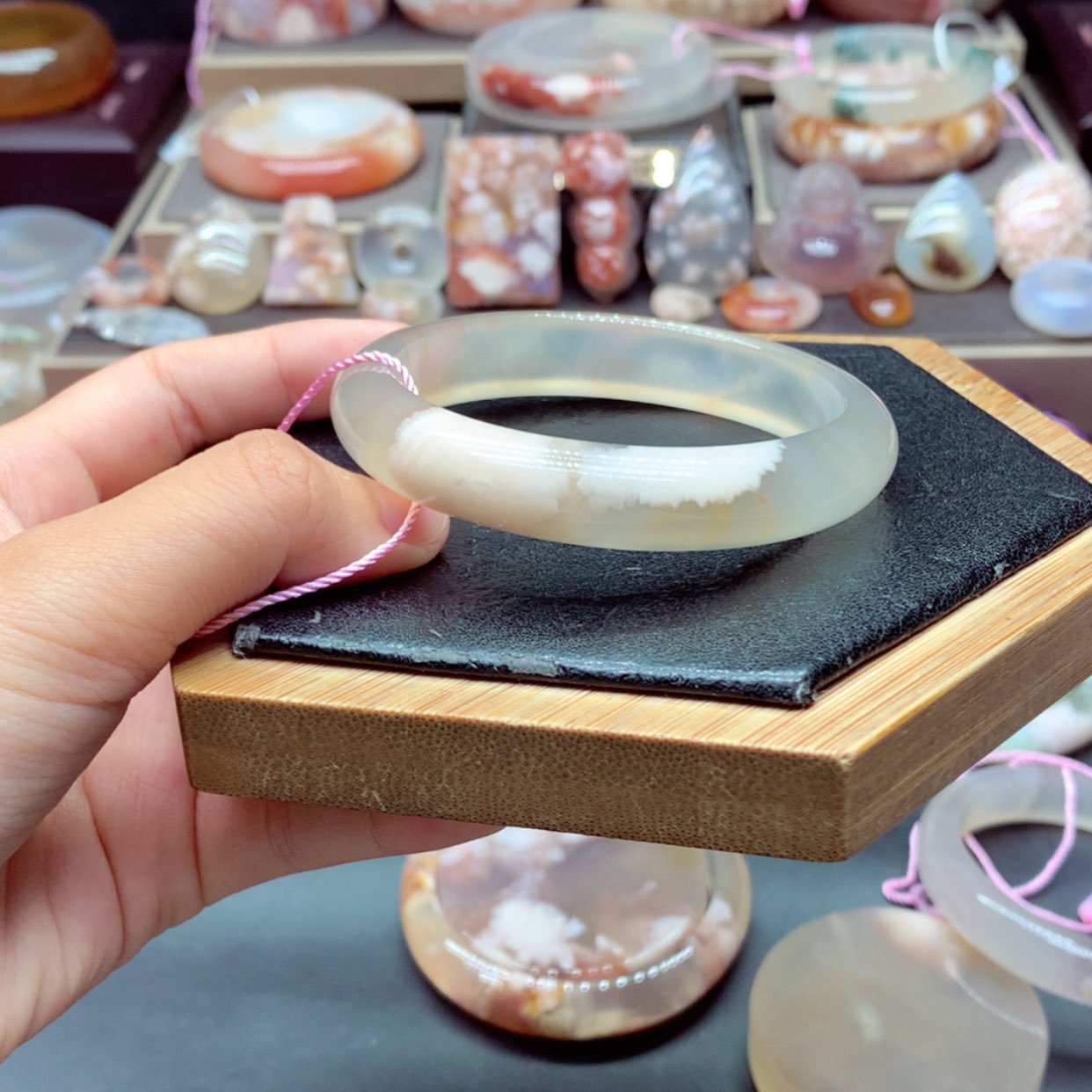 【闪购商品】玛瑙/玉髓手镯5未镶嵌H*Y