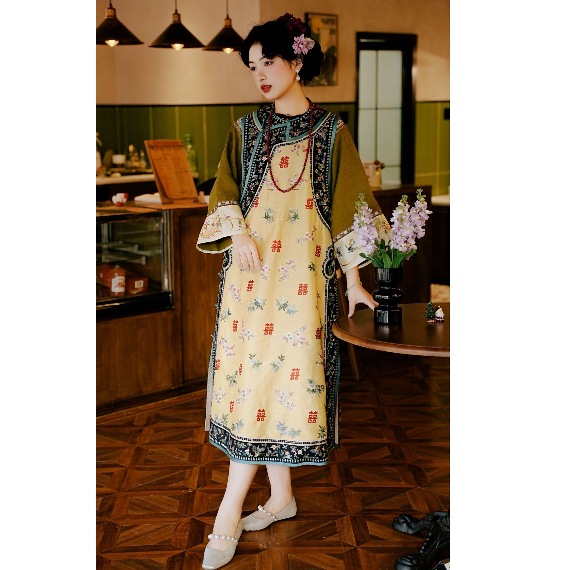 【鞋服专用链接2】直播间展示衣服，可根据直播间要求拍下否则不发货