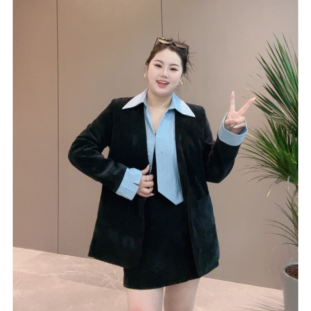 【朵拉】大码女装2025冬季气质设计感时尚假两件外套+半身裙两件套