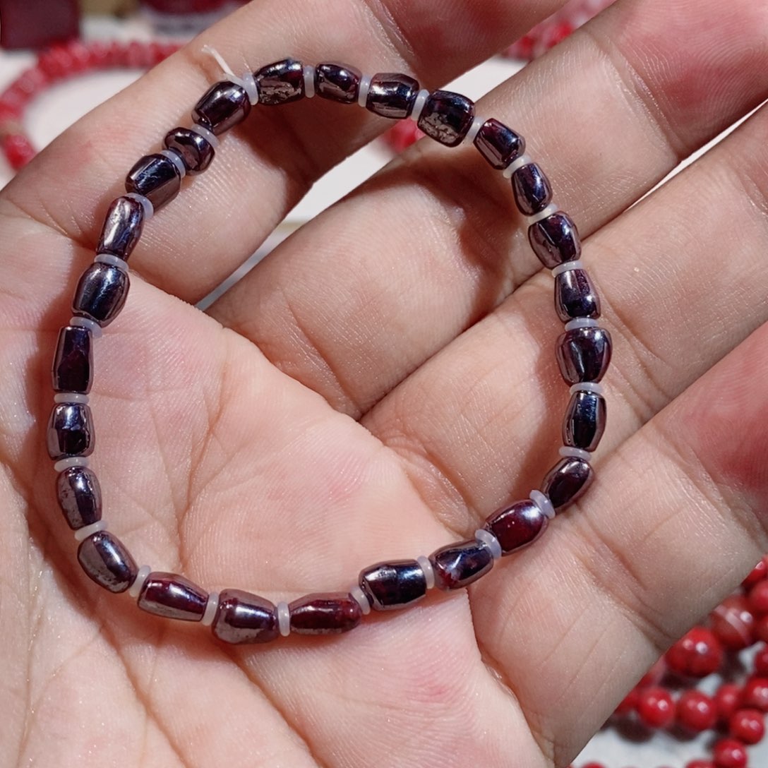 天然辰砂原矿手串