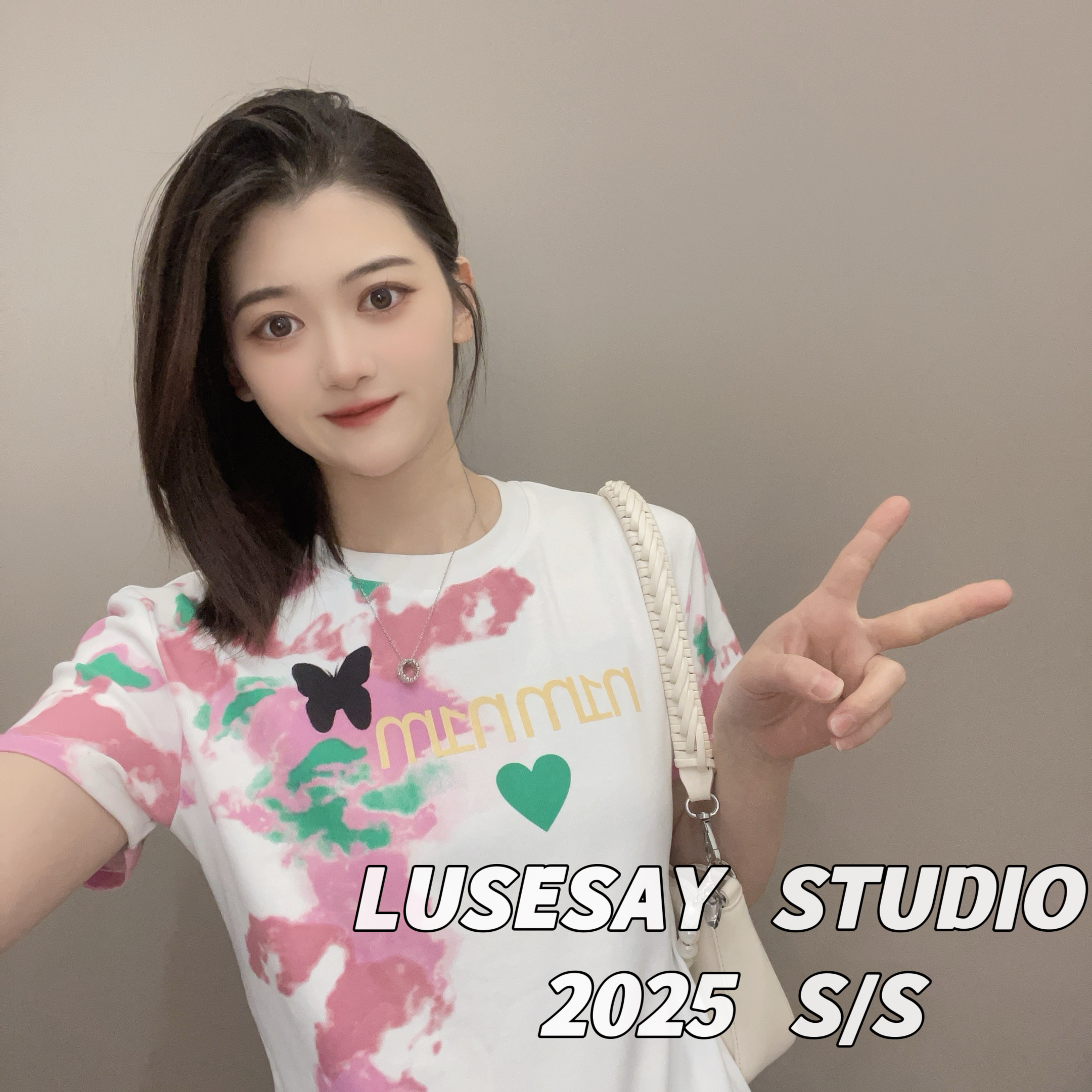 LUSESAY 设计感蝴蝶爱心 早春2025新款短袖t恤女百搭休闲圆领上衣