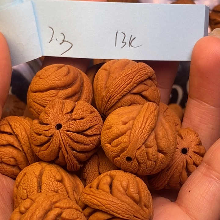 卡***上吊坠桃核秦岭龙纹桃核23尺寸