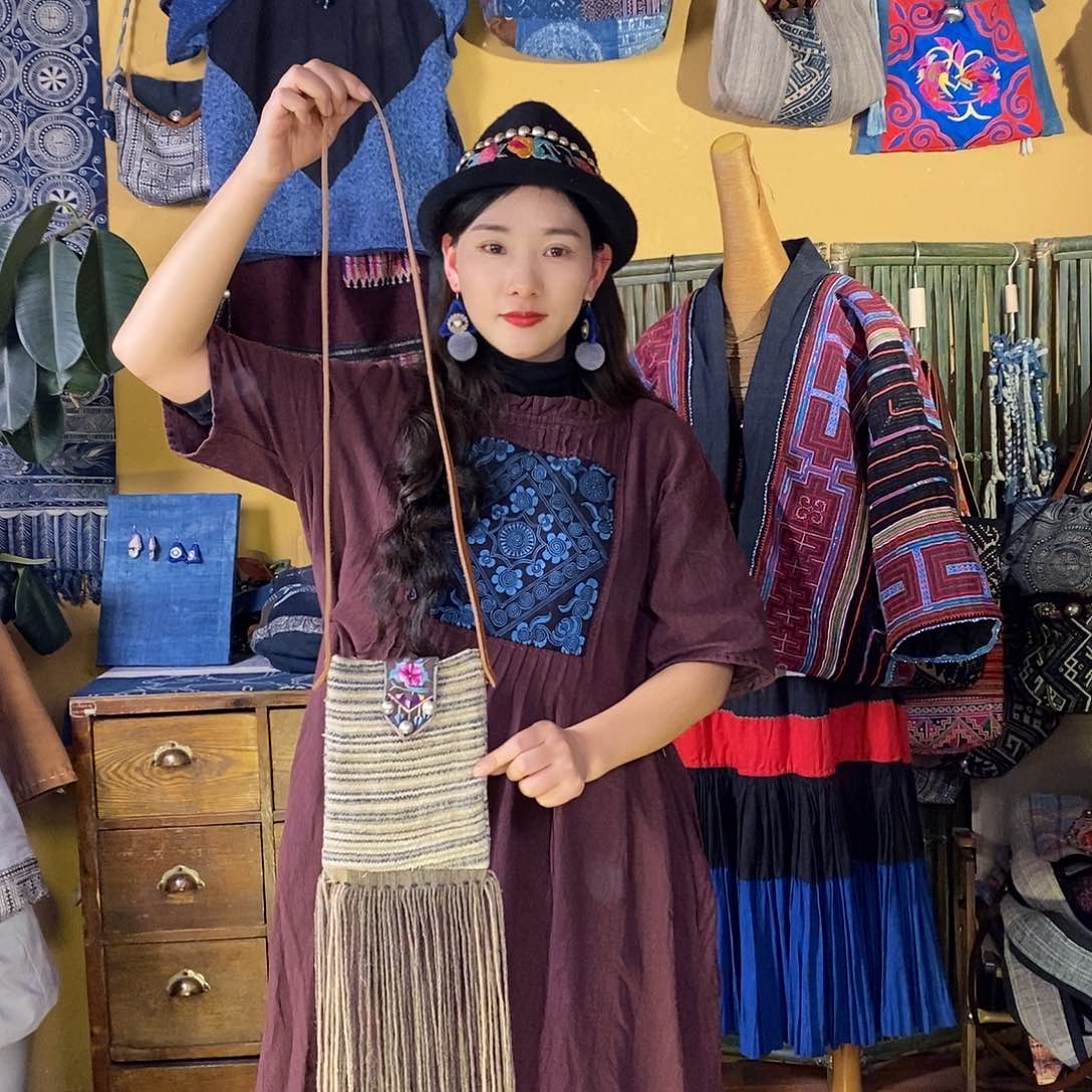 织绣手工制作包包