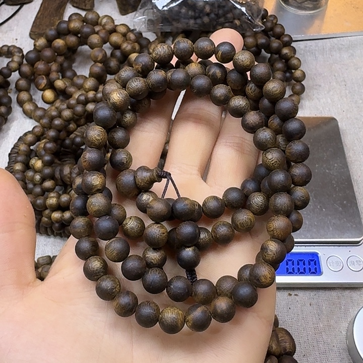 沉香沉香碎屑沉水0.8圆珠多圈24克