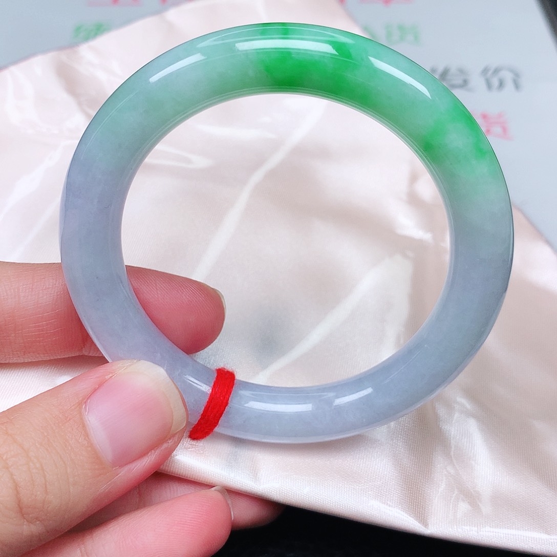 未镶嵌手镯翡翠天然翡翠手镯