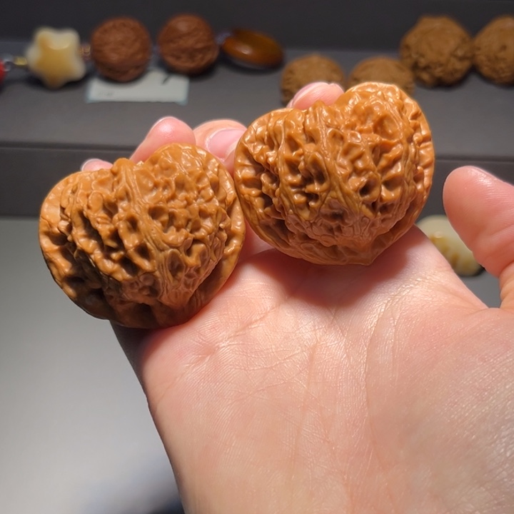 把件文玩核桃桃心宫灯085