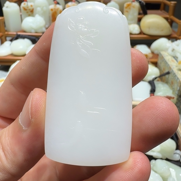 和田玉未镶嵌项链