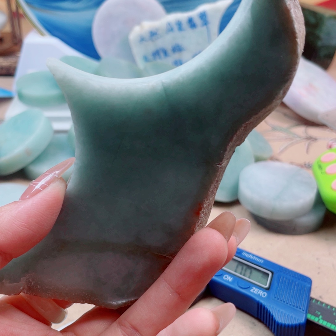 翡翠未镶嵌颈饰141……