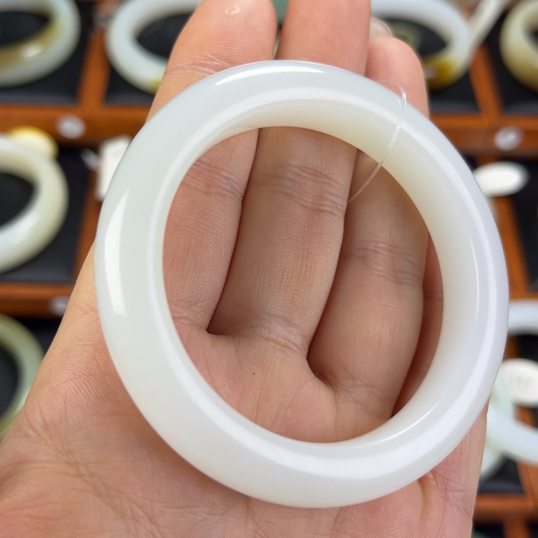 和田玉（白玉）手镯未镶嵌53.3