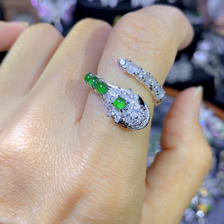 翡翠戒指银S925镶嵌天然翡翠