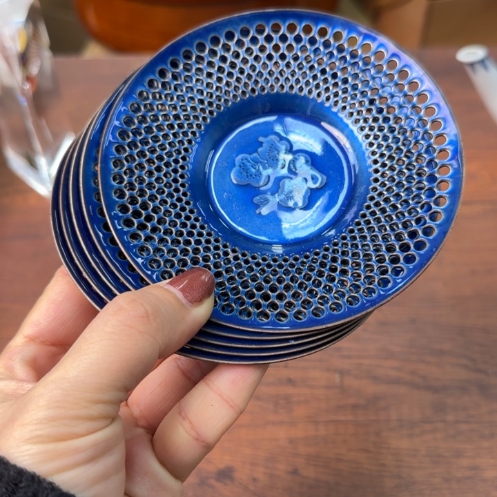 一个陶瓷物件哈哈哈哈