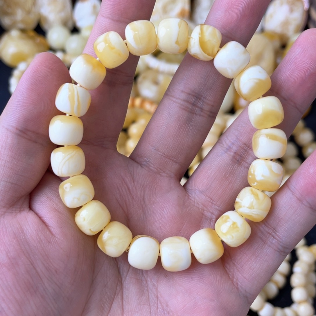 琥珀手串未镶嵌J****n10+俄料金瓷白妖花精工老型手串