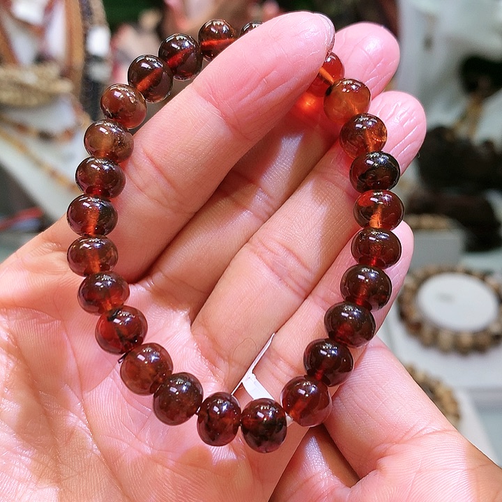 琥珀裸石未镶嵌正红血