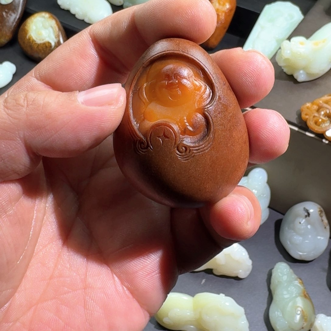 和田玉颈饰未镶嵌强**来