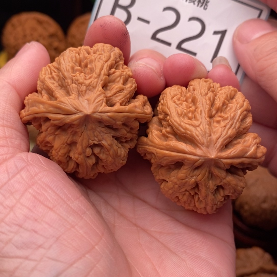 文玩核桃把件粗筋40