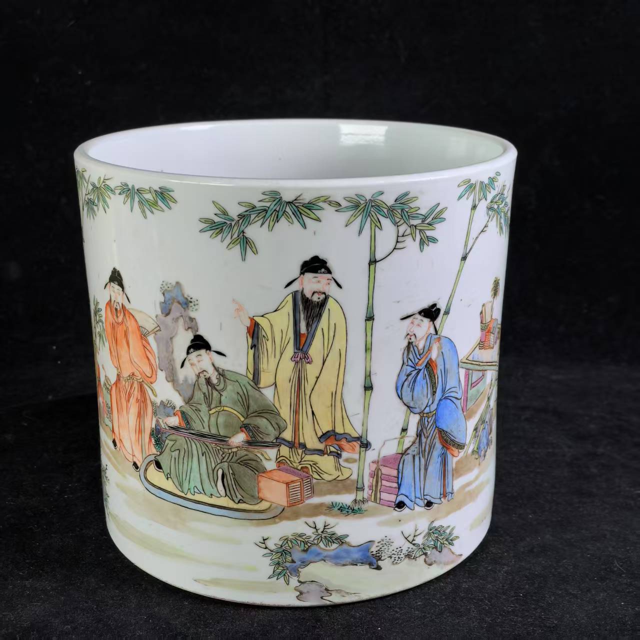 M五彩人物故事纹笔海