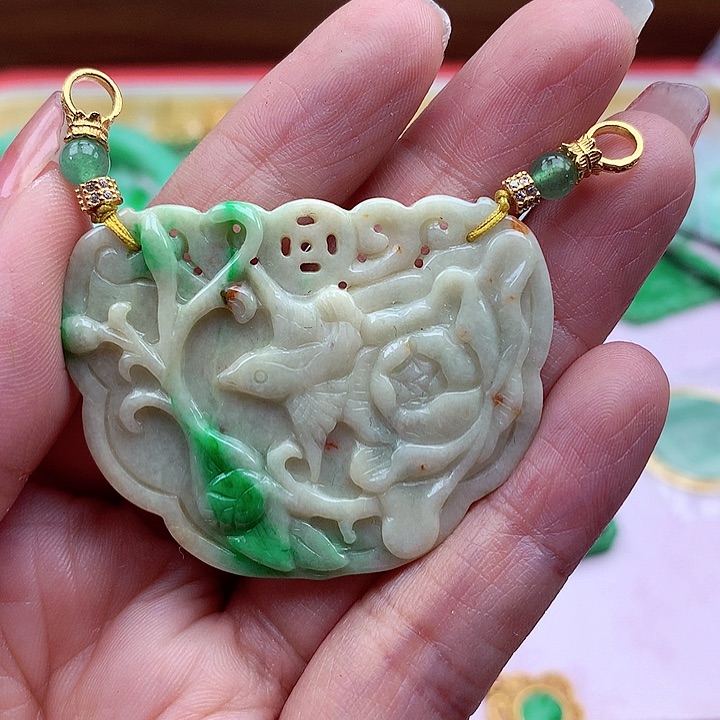 翡翠颈饰银S925镶嵌翡翠