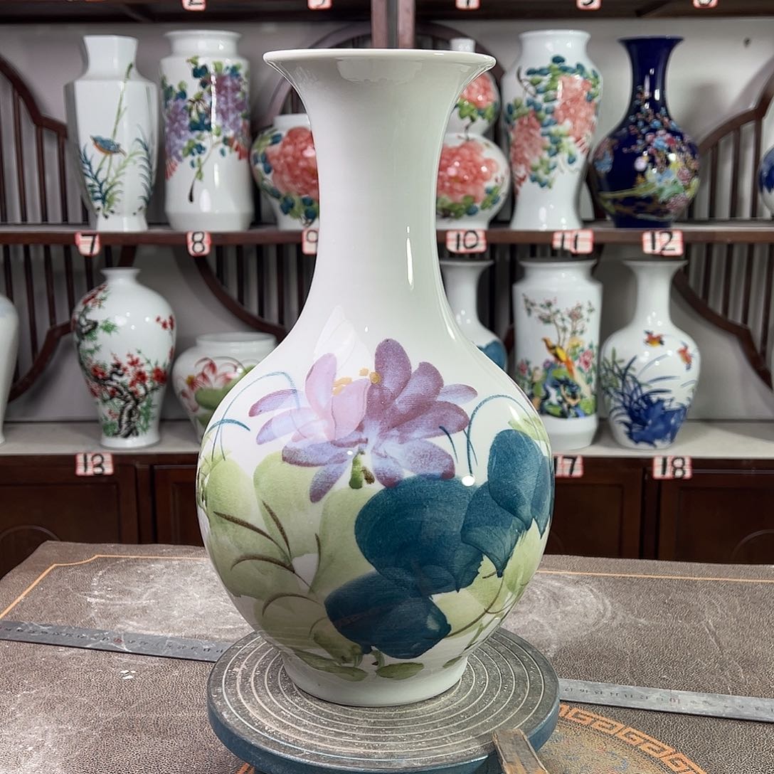 摆件陶景德镇陶瓷赏紫荷