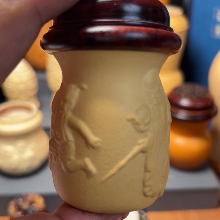 隐隐约约看到的一段对话就想要