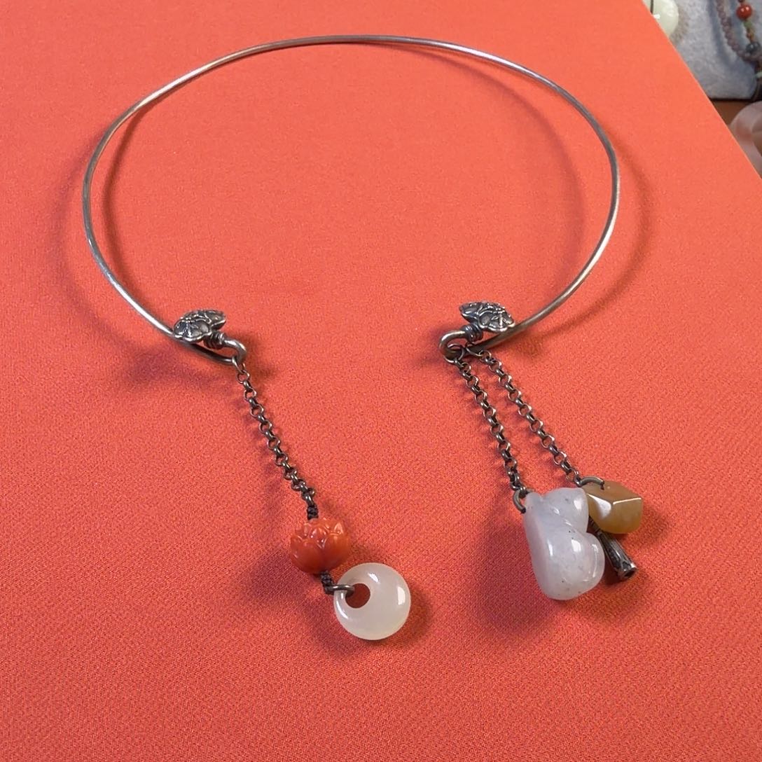 l***៚和田玉未镶嵌颈饰