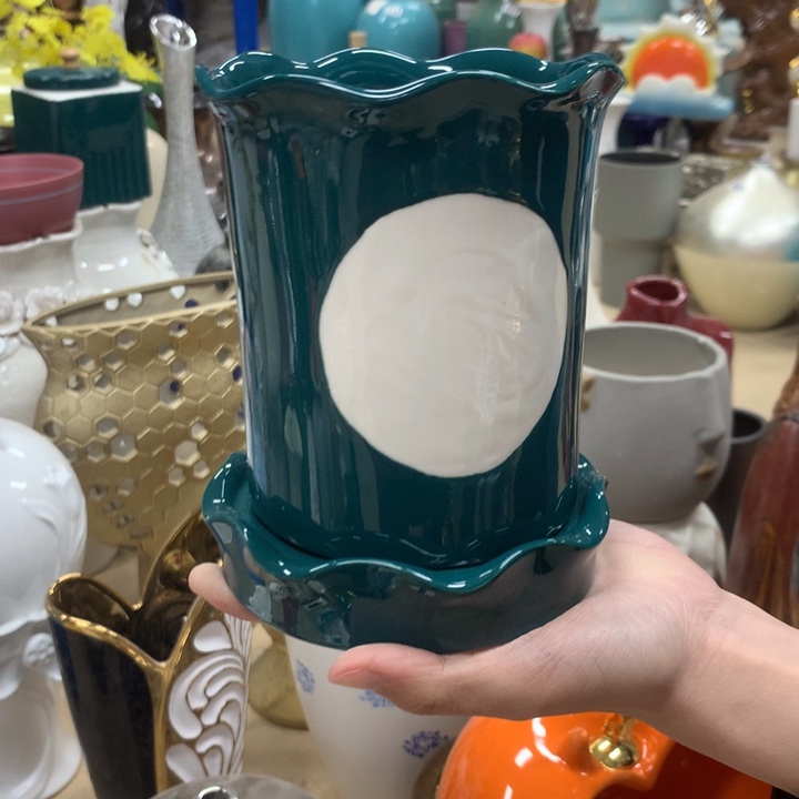 摆件陶瓷。。。。。。。。。