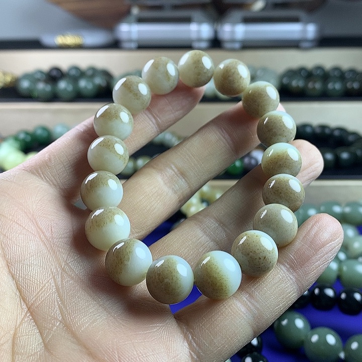 和田玉手串未镶嵌