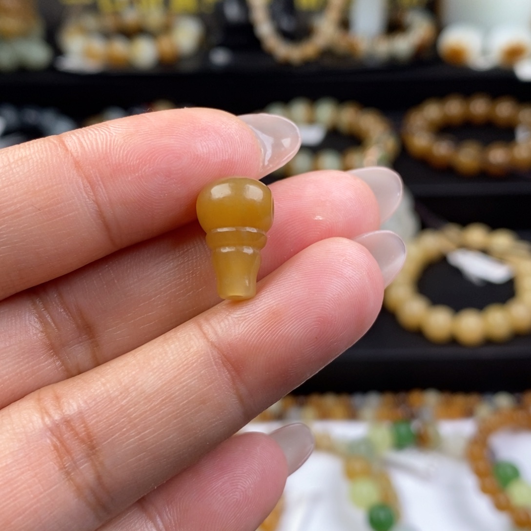 和田玉三通未镶嵌