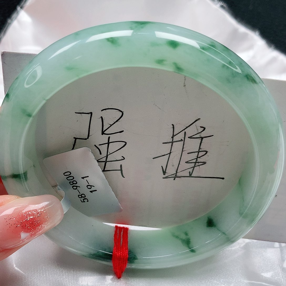 翡翠手镯未镶嵌天***来缅甸天然a货翡翠