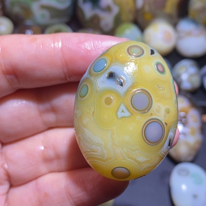 未镶嵌玛瑙/玉髓珠宝半成品93
