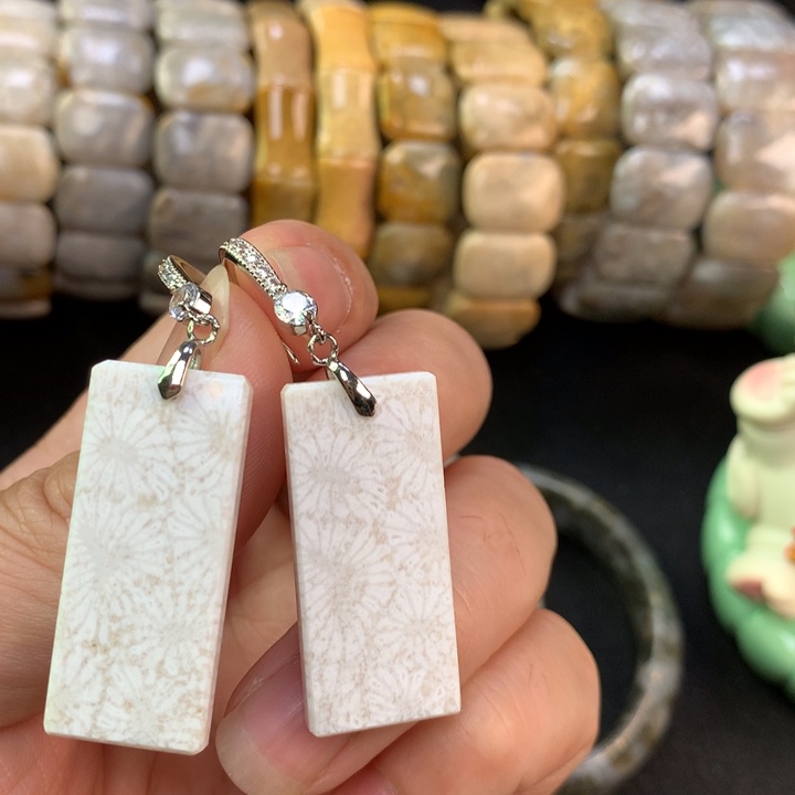 【闪购商品】硅化珊瑚（珊瑚玉）手镯未镶嵌